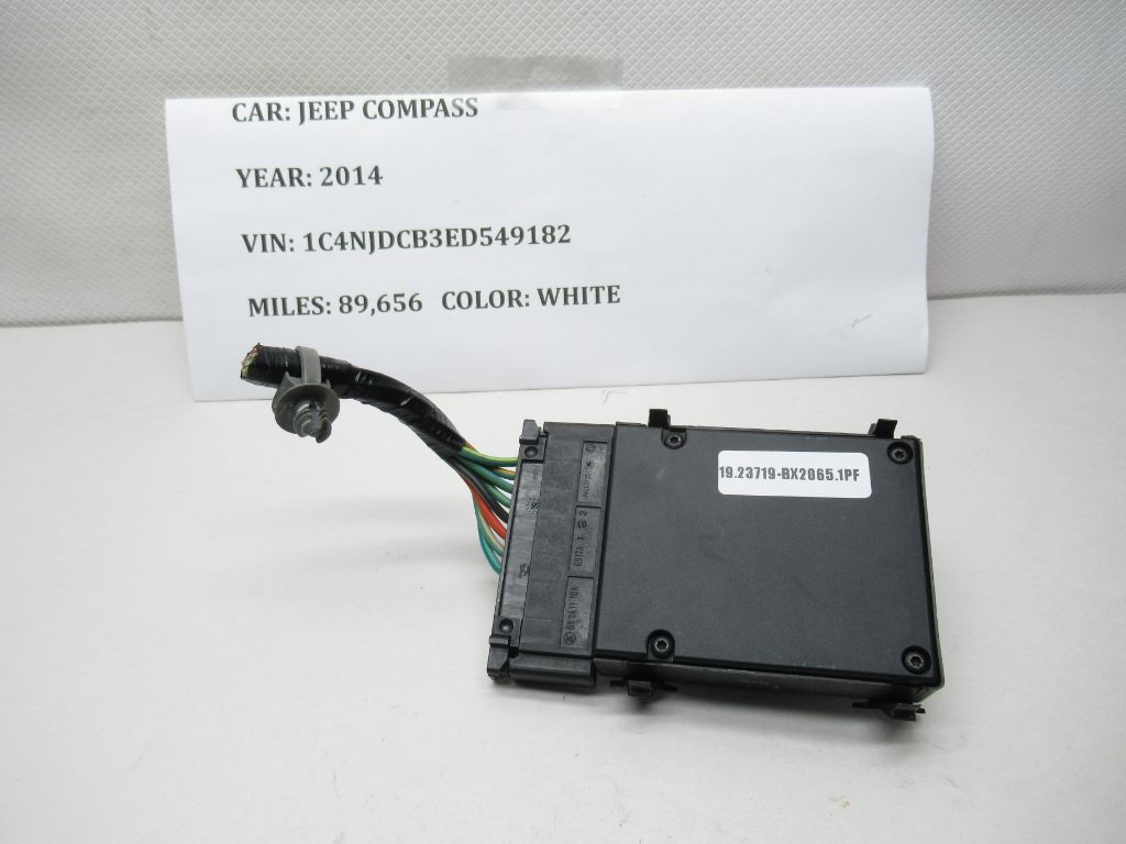 2011-2013 Jeep Grand Cherokee Seat Adjust Control Switch 09341110A OEM