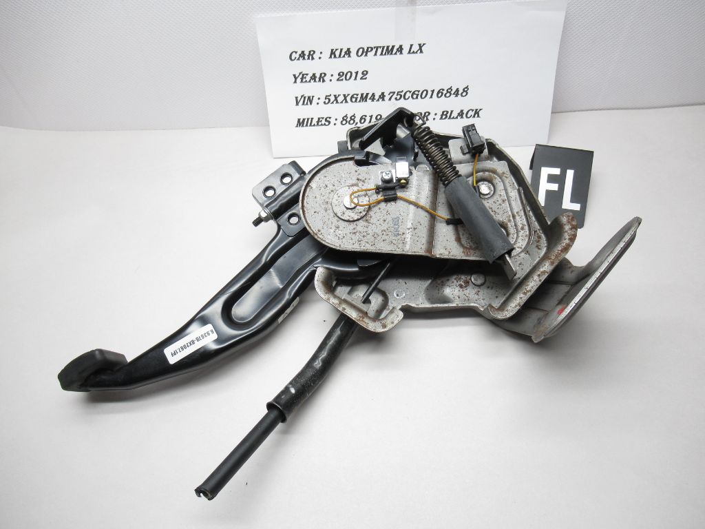 2012 Kia Optima LX Front Left Emergency Parking Brake Pedal 59710-C1000 OEM