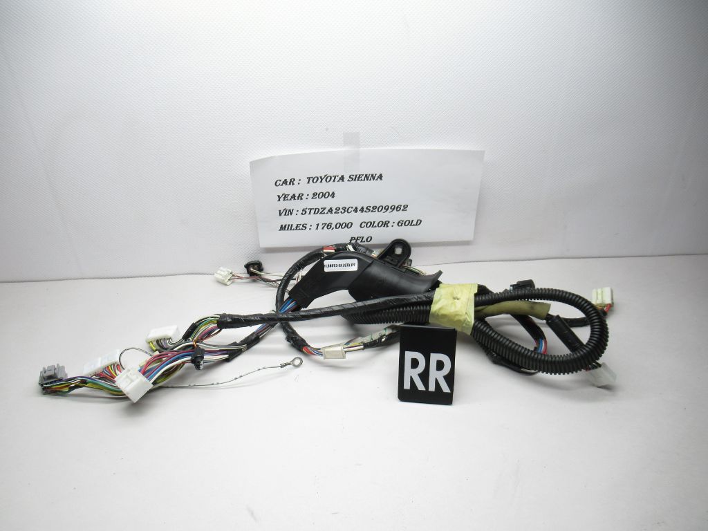 04-09 Toyota Sienna Rear Right Door Control Module Wiring Harness 8205308020 OEM