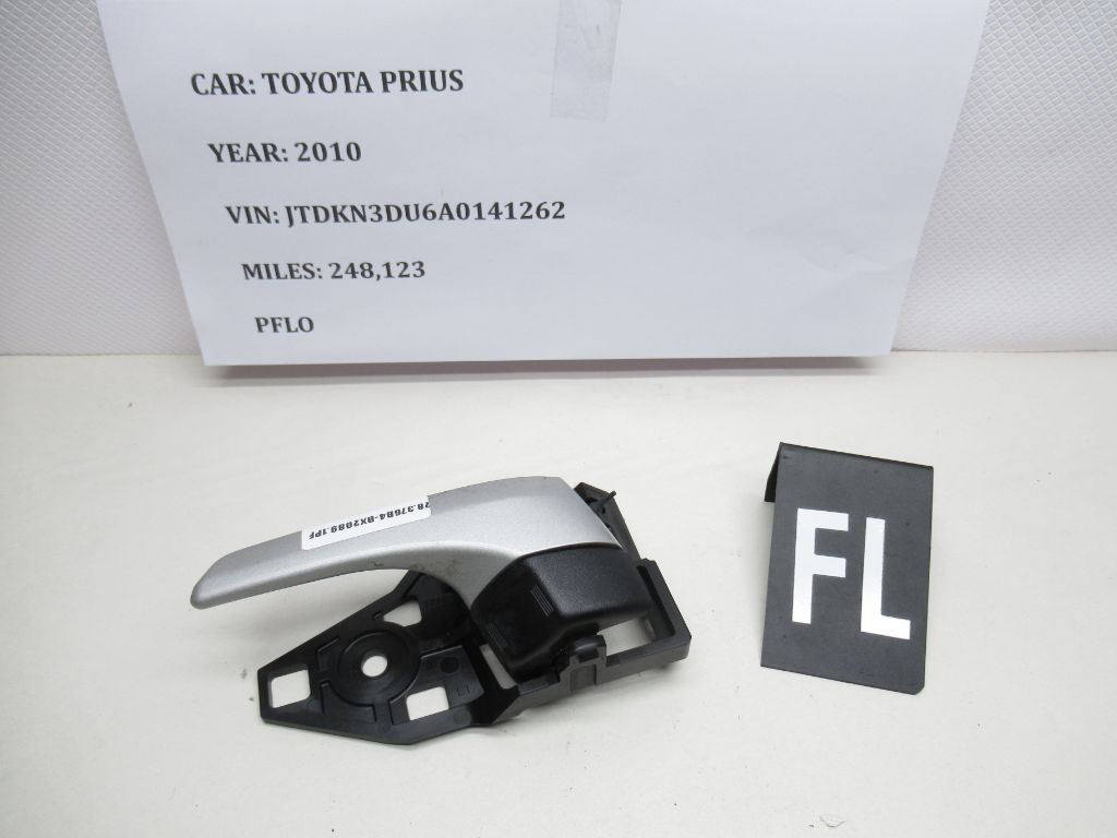 10 - 12 Toyota Prius Front Left Door Interior Handle 69206-47040 OEM