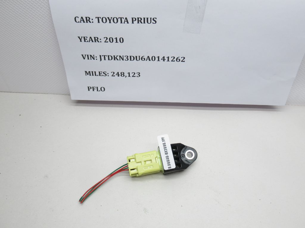 2010-2015 Toyota Prius  Impact Sensor 89831-75010 OEM