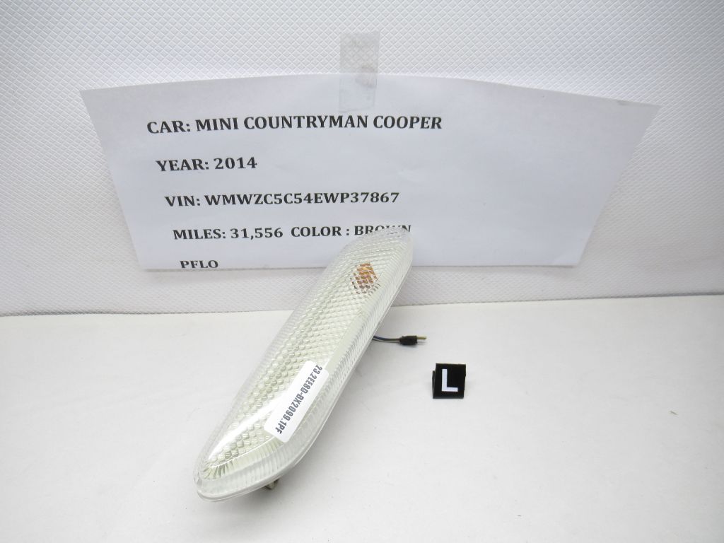 2014 Mini Cooper Countryman Left Fender Marker Light 01047601 OEM