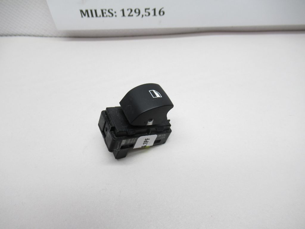 2013-2015 BMW X1  Right Front Window Control  Switch 1597 9800 OEM