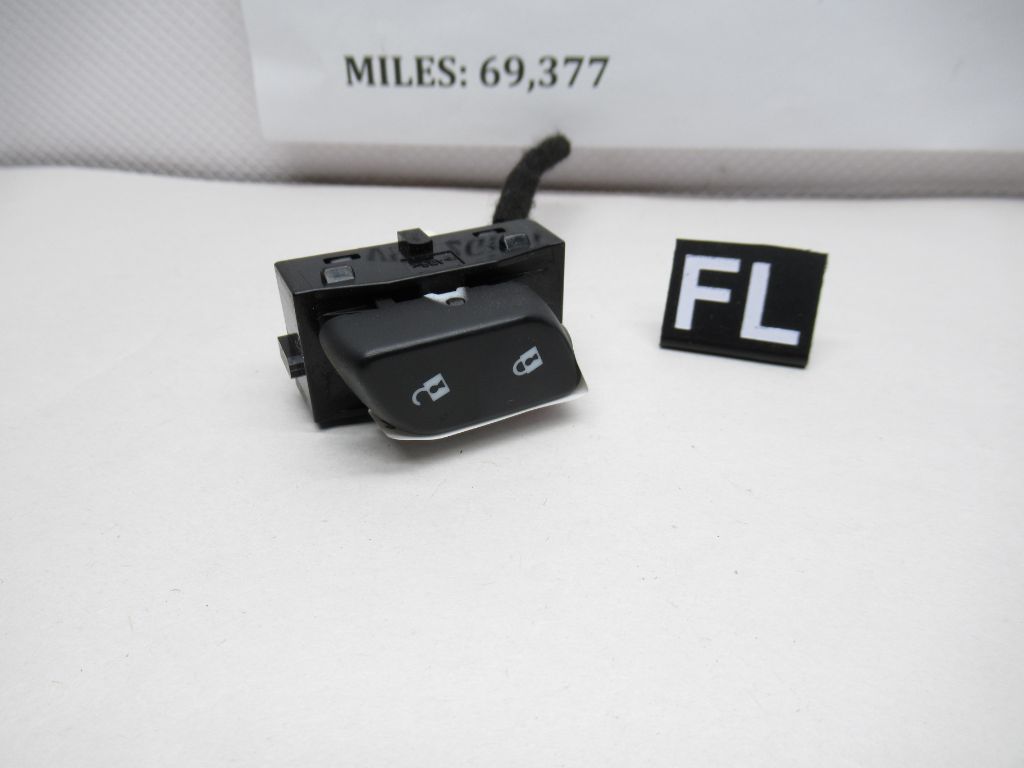 2013-2017 GMC Terrain Front Left Door Lock Switch 22903981 OEM