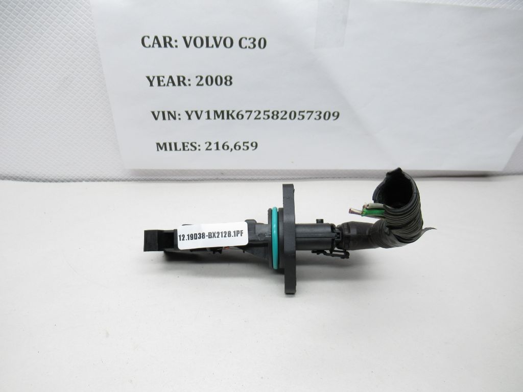 2008-2013 Volvo C30  Mass Air Flow Meter Sensor F00C2G2064 OEM