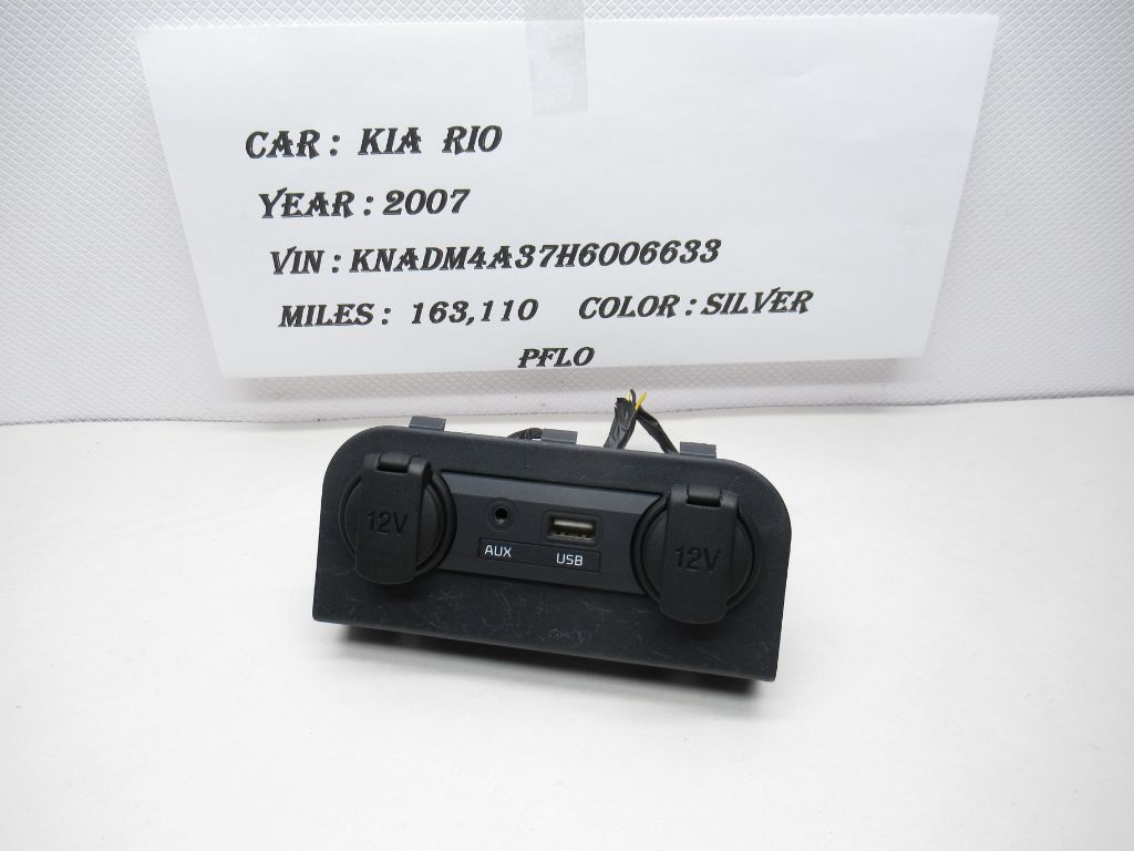 2012-2017 KIA RIO Lighter Aux USB Control Unit 847621W051 OEM