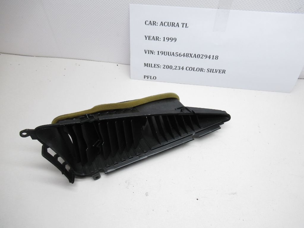 99 - 03 ACURA TL Center Dash Vent Middle N018E-51510-00 OEM