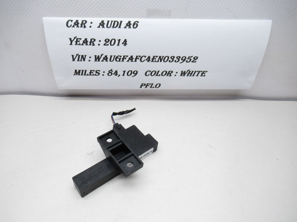 2014 Audi A6 Keyless Entry Antenna Module 8K0907247 OEM