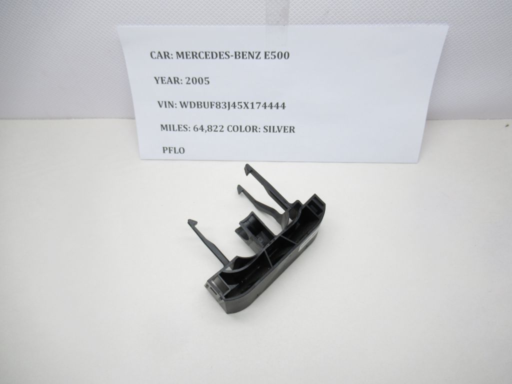 2005 MERCEDES BENZ E500 CONVERTIBLE STEERING COLUMN COLLAR COVER A2034620095