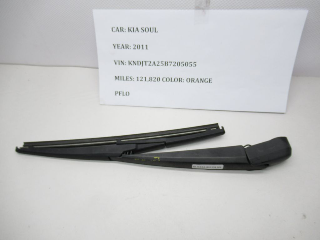 2010-2013 Kia Soul Rear Tailgate Wiper Arm 98811-2K001 OEM