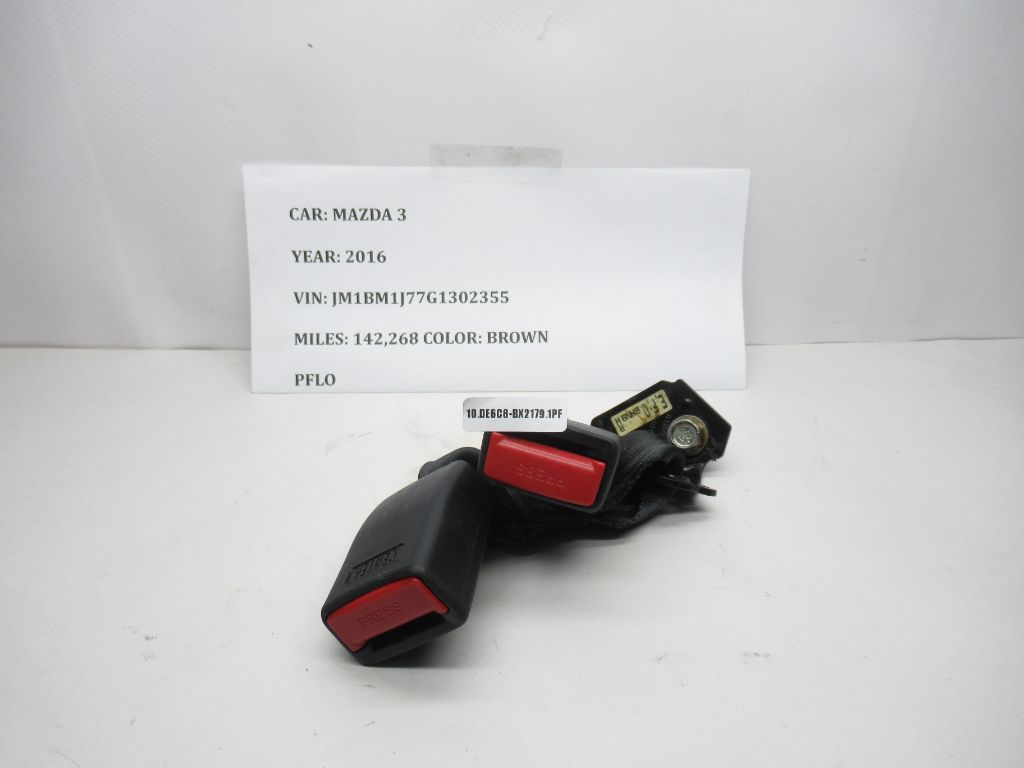2014-2016 Mazda 3 Center Right Hand Seat Belt Buckle BAH150027J OEM