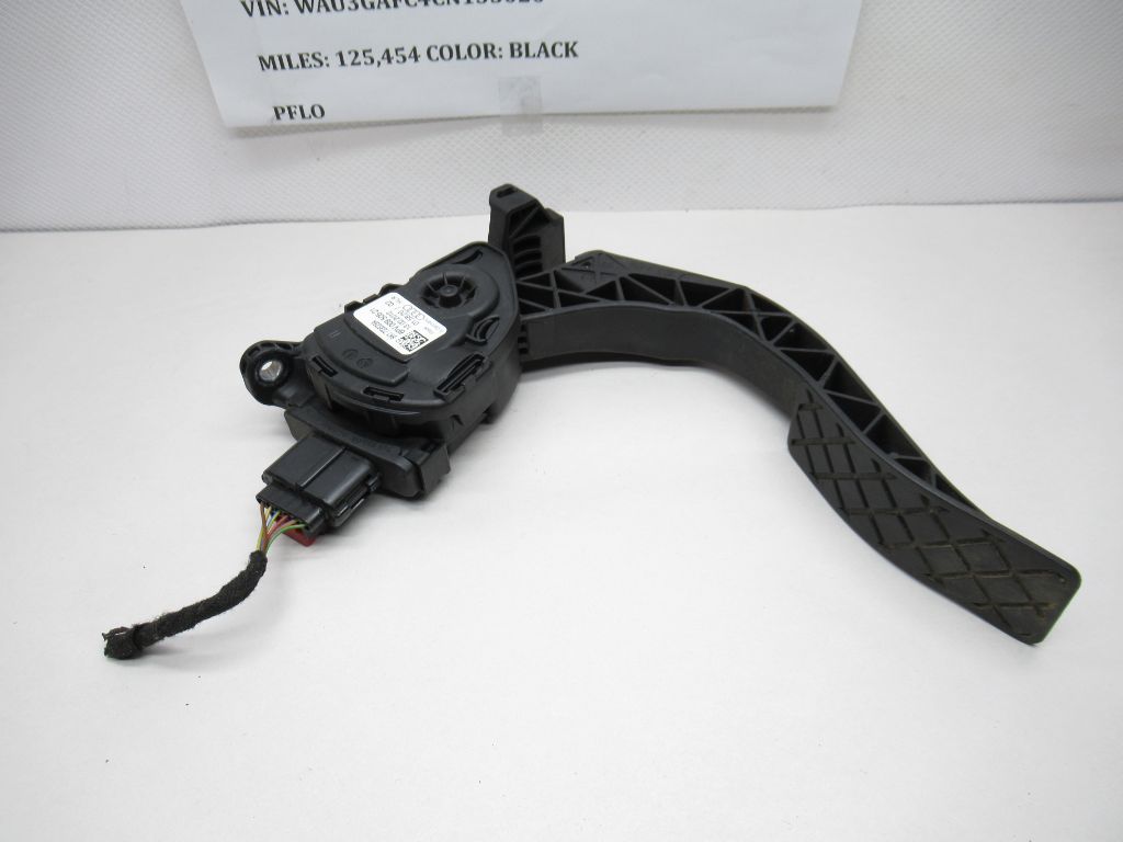 2012-2018 Audi A7 Gas Accelerator Pedal 8K1723523 OEM