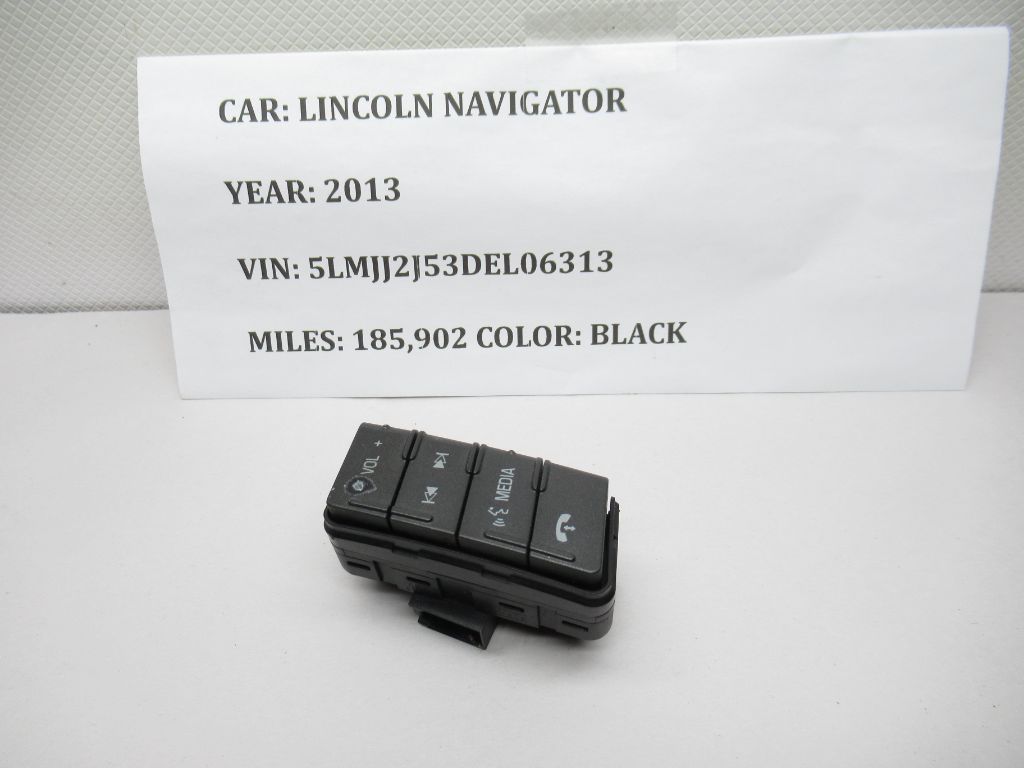 2013-2014 LINCOLN NAVIGATOR Steering Wheel Switch 8A1T-9E740-ABW OEM