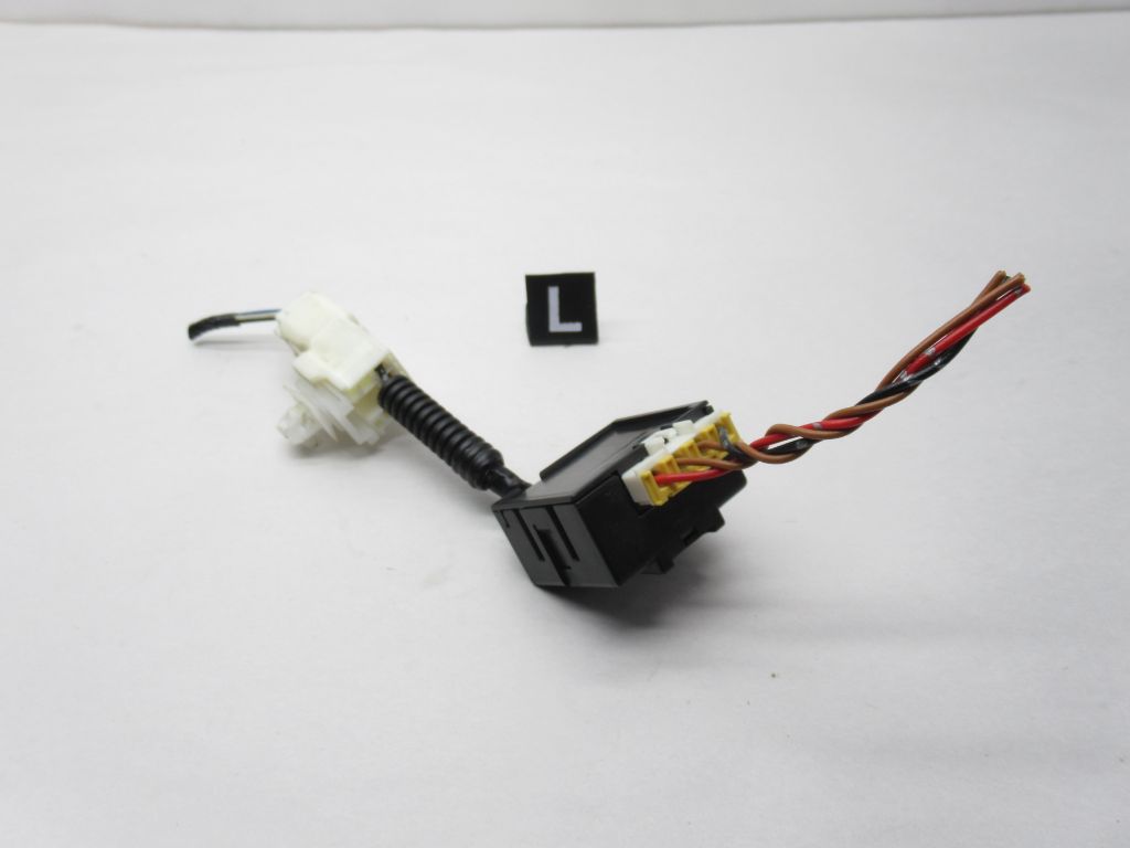 2006-2015 Lexus IS250 Front Left Seat Heater Control Module 87501-60010 OEM