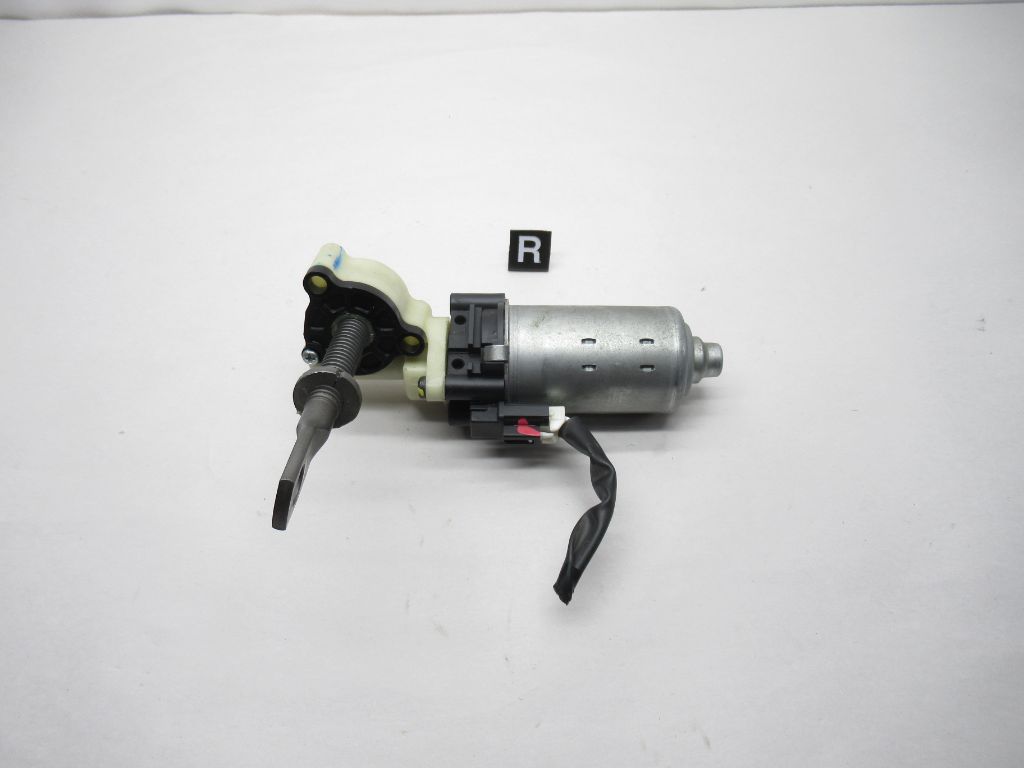 04-06 Lexus RX330 right Lift/Tilt Motor w/Mechanism 85820-33020 OEM & Sana