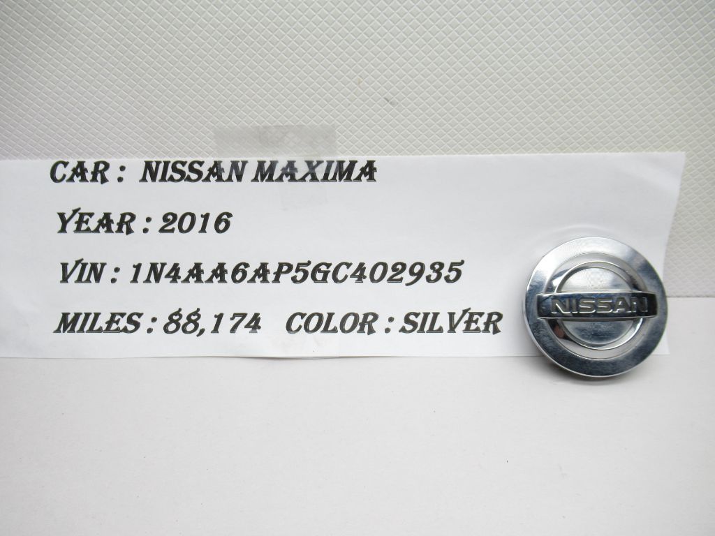 2016 - 2018 Nissan Maxima Altima Center Cap 40343-5Y700 OEM