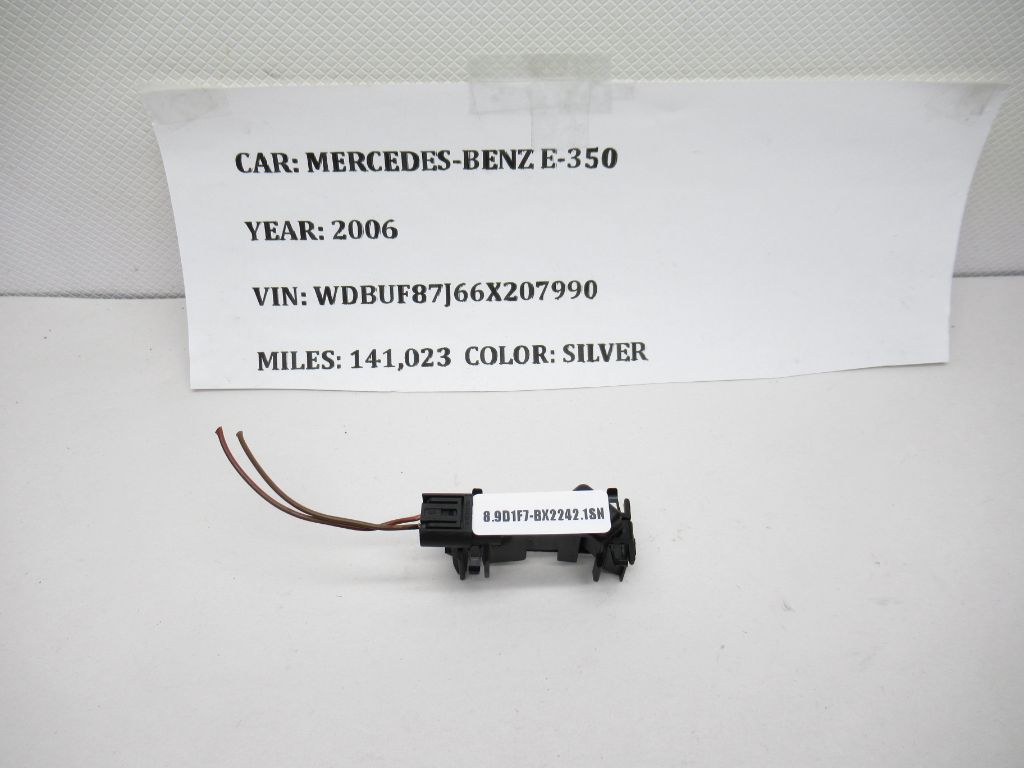 06-08 Mercedes E-Class Anti-Theft Hood Ajar Warning Sensor Switch 2038219251 OEM