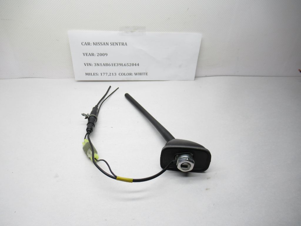 2007-2012 Nissan Sentra Roof Mounted Radio Antenna Assembly V3-01659E OEM