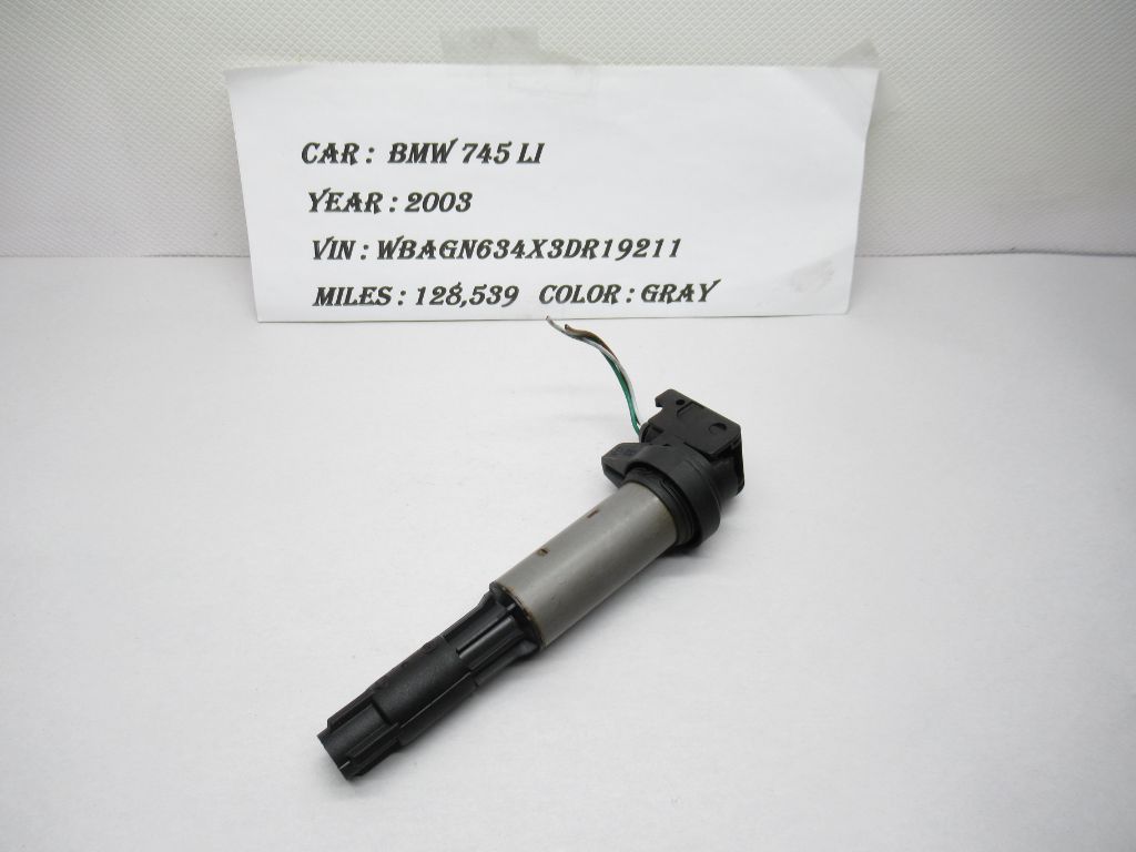 02-05 BMW 745 Li Gasoline Engine Motor Ignition Coil Spark Plug 12138657273 OEM