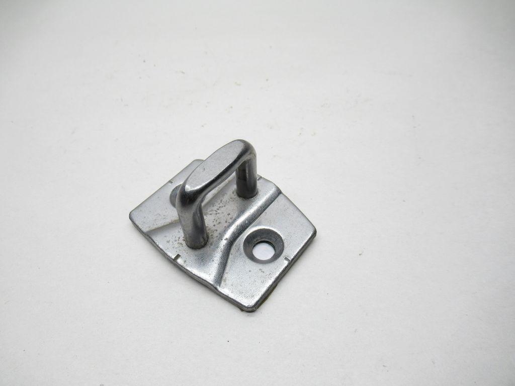 2013-2018 BMW 528i Front Left Door Lock Striker Plate 731254 OEM
