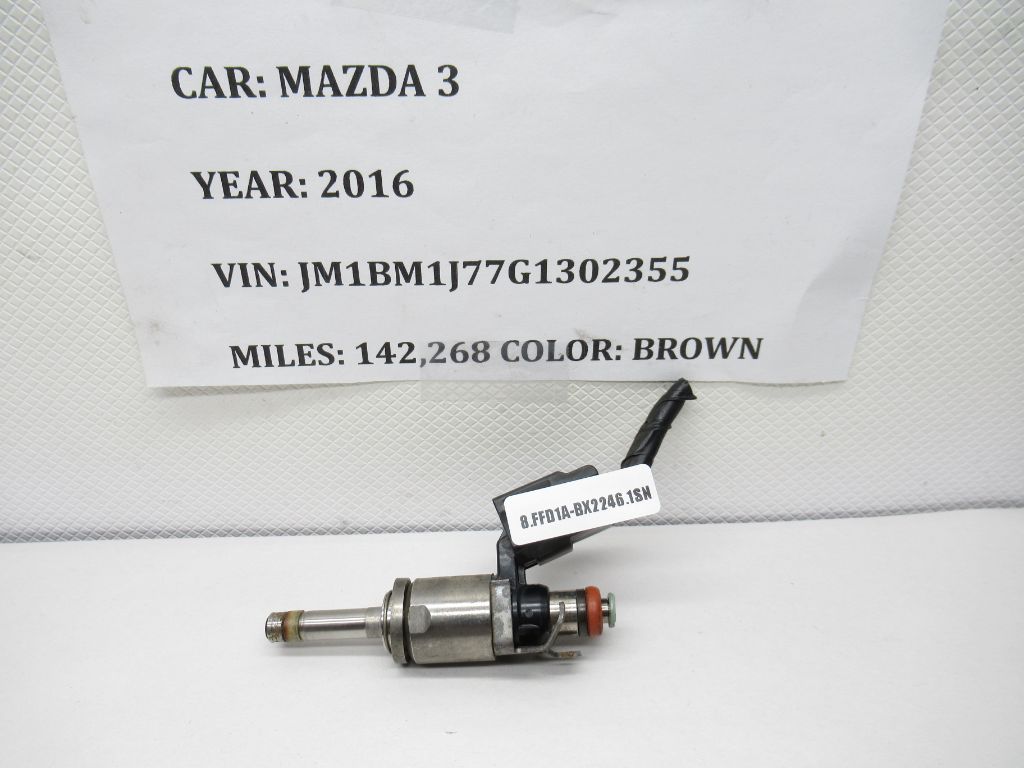 2016-2018 MAZDA 3 Fuel Injector PE0113250B OEM