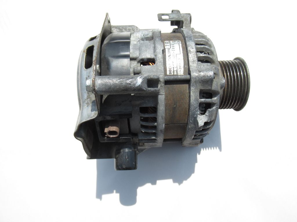 2016 - 2019 Honda Civic Alternator 104211-3960 OEM