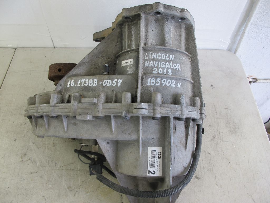 2012- 2013 LINCOLN NAVIGATOR TRANSFER CASE WITH 185K MILES CL74-7A195-DD