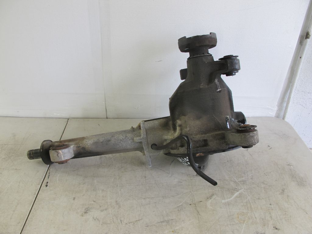 2015- 2017 Ford Expedition Front Axle Differential 3.73 Ratio CL3W-3K147-CB