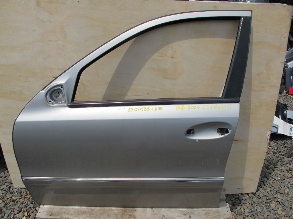 2003-2006 Mercedes-Benz E350 Driver Side Front Left Door Shell Gray