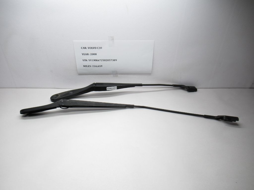 2008 Volvo C30 Windshield Wiper Arms Pair Left Right 8623163 8623159 OEM