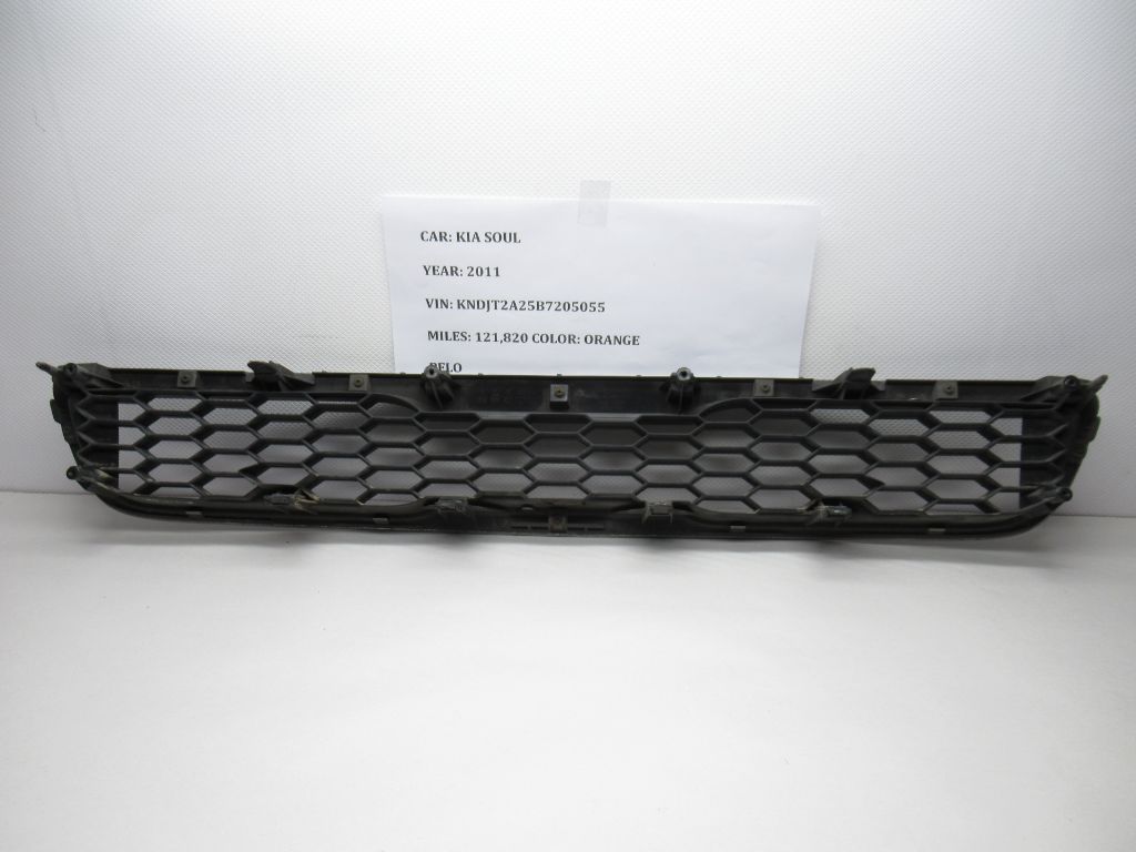 2010-2011 Kia Soul Upper Front Bumper Grille Grill Assembly 86351-2K050 OEM