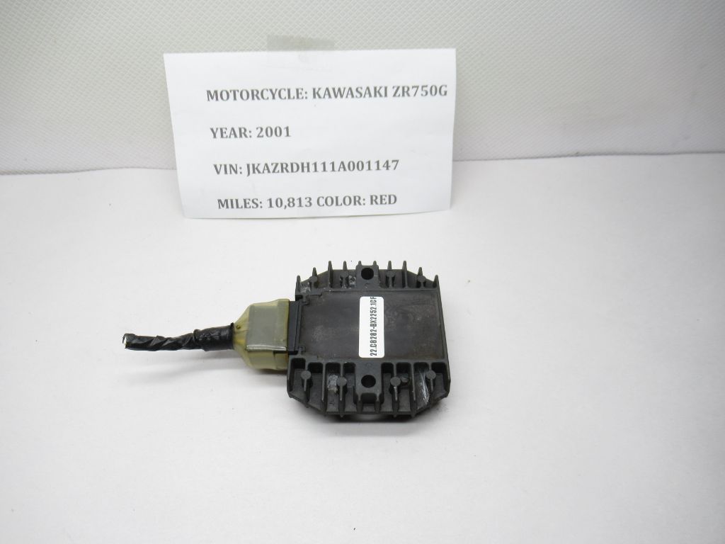 2000-2005 Kawasaki ZR750G Voltage Regulator Rectifier SH650A-12 OEM