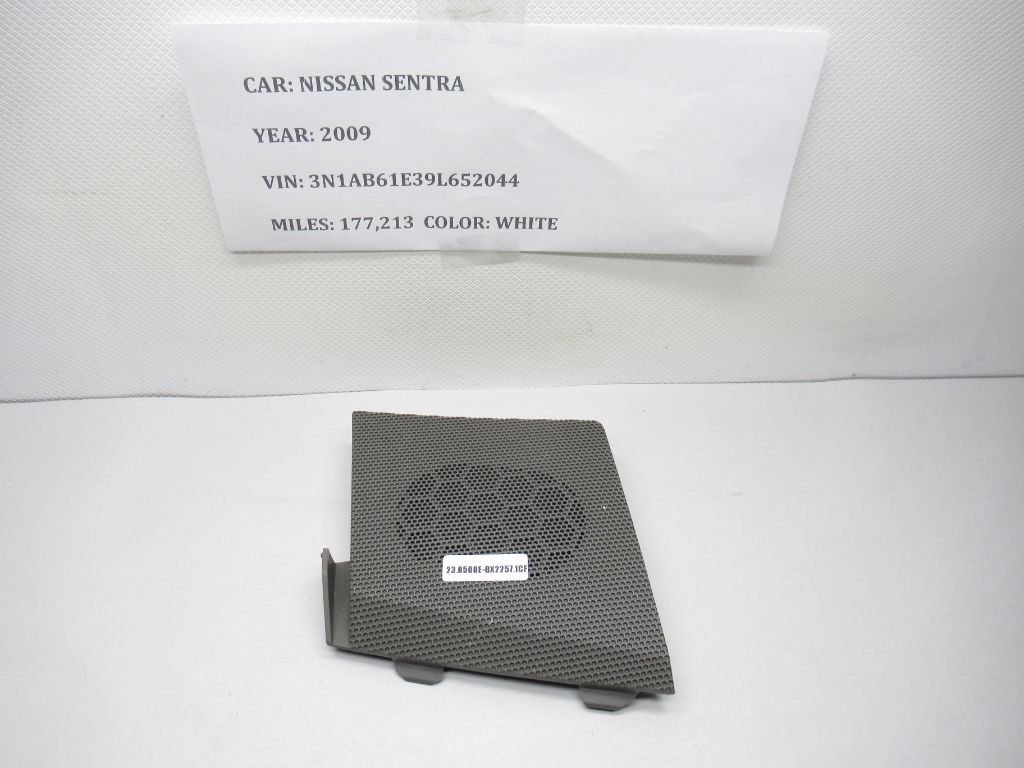 07-12 Nissan Sentra Right Passenger Dash Speaker Cover 28176ET000 OEM