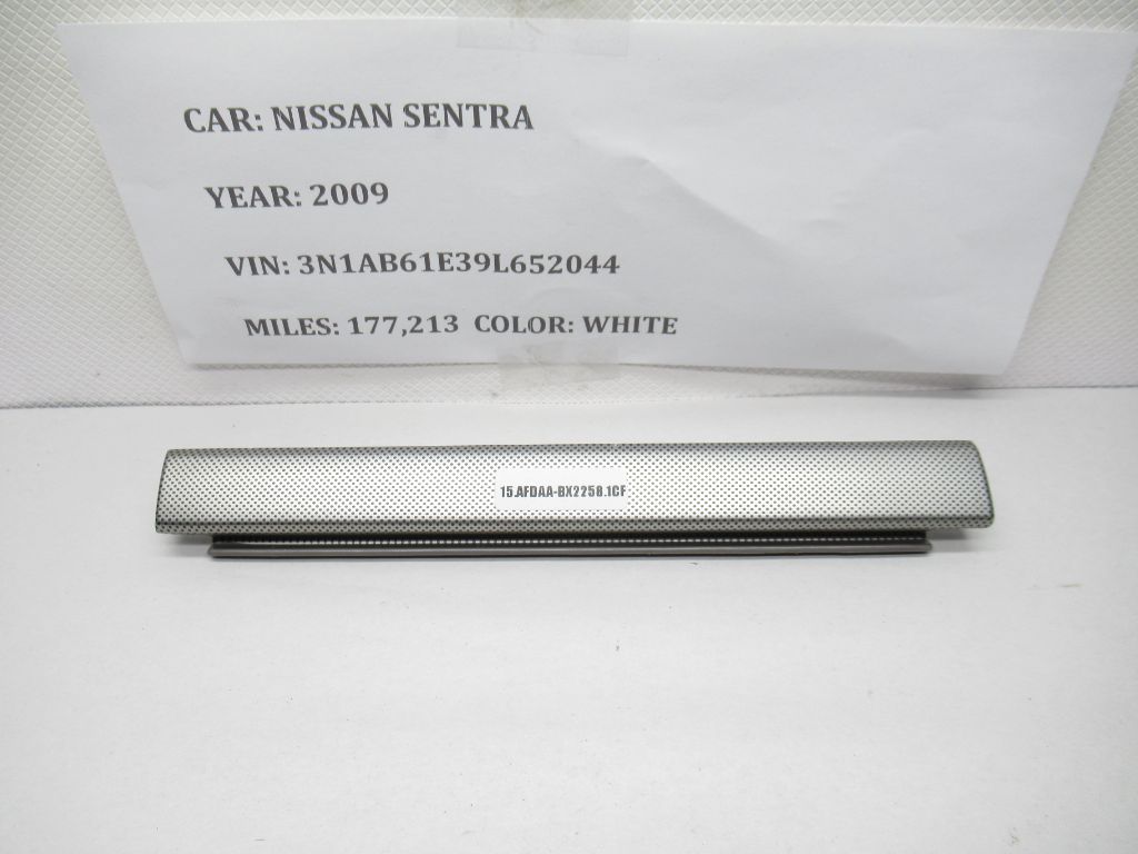 07-12 Nissan Sentra Left  Side Dash Finish Molding Trim Panel 68410-ET000 OEM