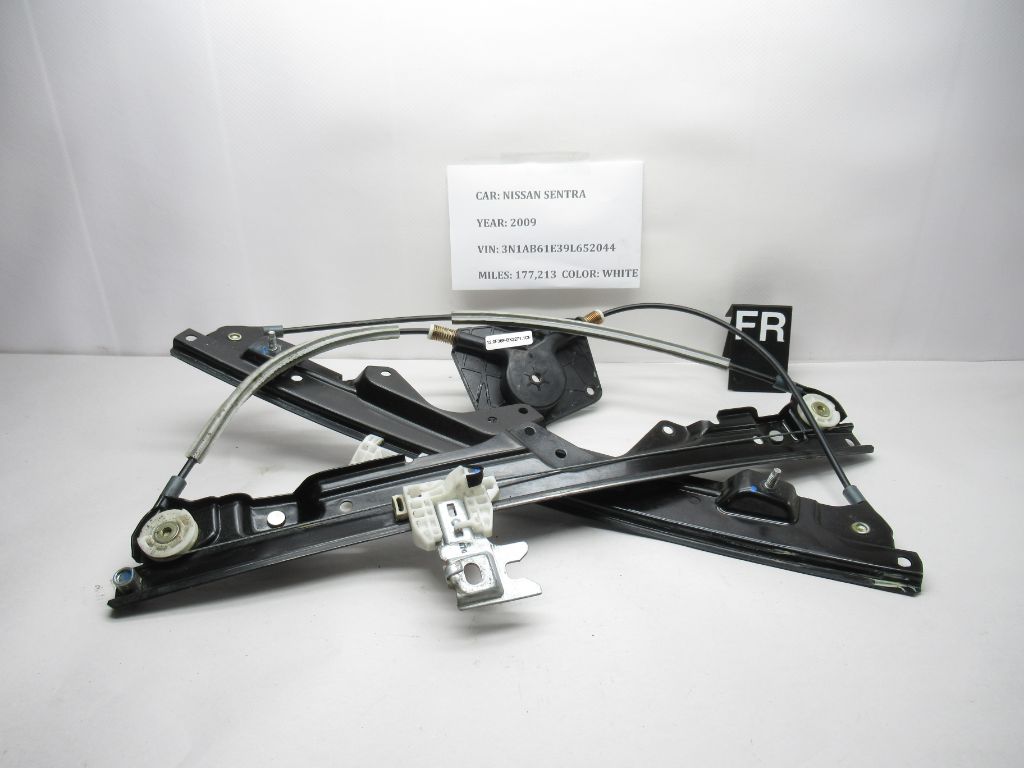 2007-2012 Nissan Sentra Front Right Power Window Regulator 80700-ZE81A OEM