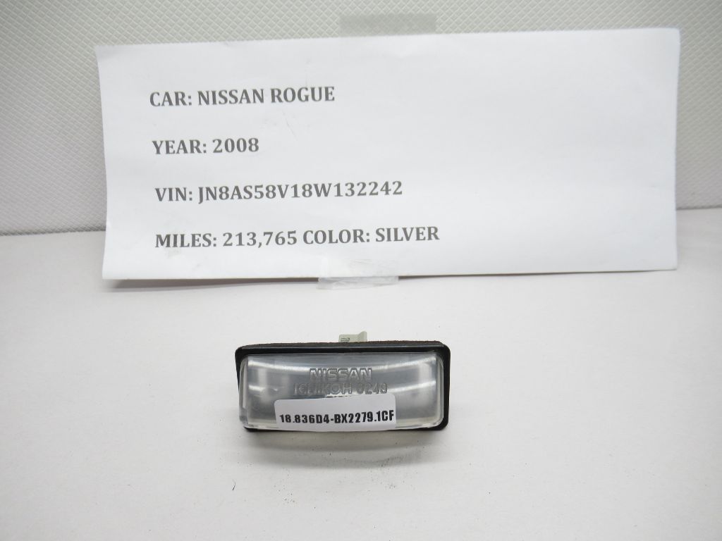 2008-2013 NISSAN ROGUE Rear License Plate Light Lamp 265109Y00A OEM