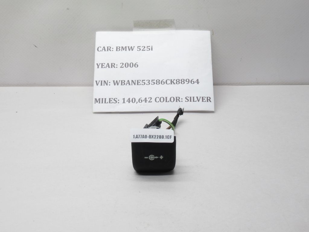 2004-2010 BMW 525i Power Outlet 7040621 OEM