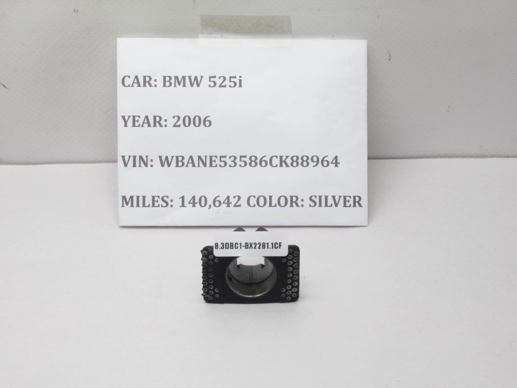 2006-2007 BMW 525i Front Parking Aid Sensor Bracket 51117256098 OEM