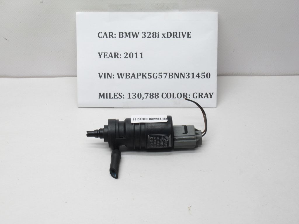 2011-2013 BMW 328i xDRIVE Windshield Washer Pump & Connector Pigtail 7302589 OEM