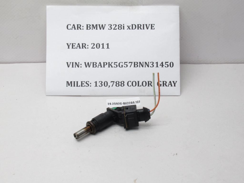 2011-2013 BMW 328i xDRIVE Fuel Injector 7531634 OEM