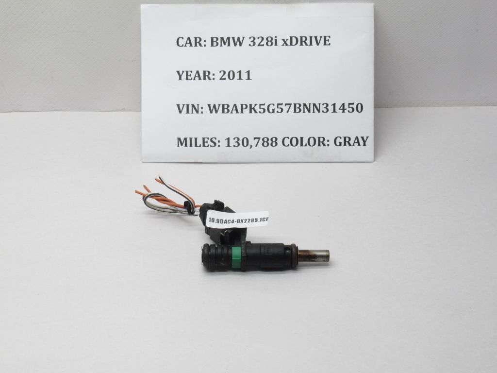 2007-2014 BMW 328i xDrive Fuel Injector 13537531634 OEM