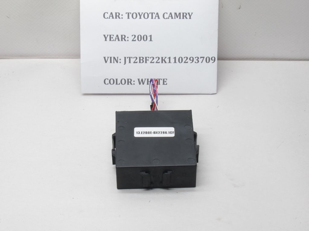 1992-2001 Toyota Camry  Door Reciever Control 1470102849 OEM