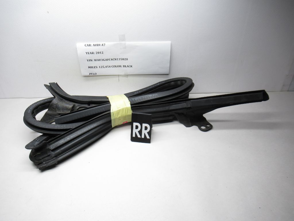 12-18 Audi A7 Quattro RR Door Window Body Weatherstrip Seal 4G8833707A OEM