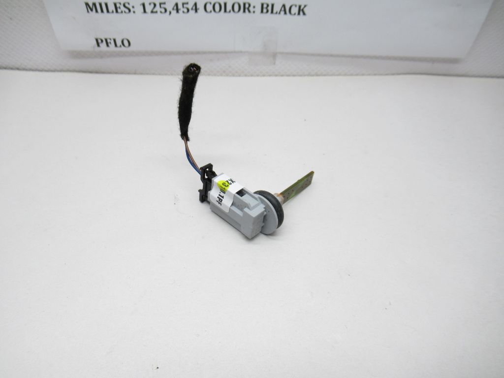 2012-2018 Audi A7 Temperature Sensor 3D0907543A OEM