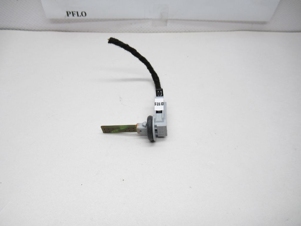 2012-2018 Audi A7 Temperature Sensor 3D0907543A OEM