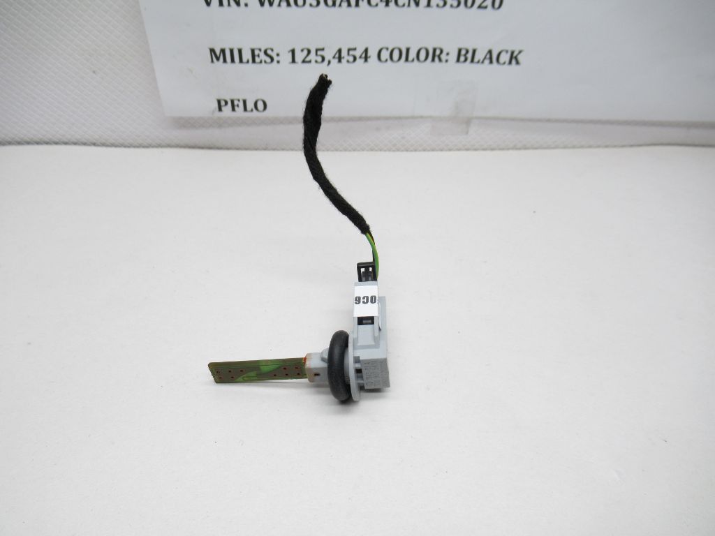 2012-2018 Audi A7 Temperature Sensor 3D0907543A OEM