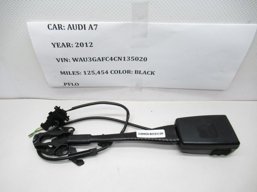 2012-2018 Audi A7 Front Sear Belt Buckle Receiver 8K0857755 OEM