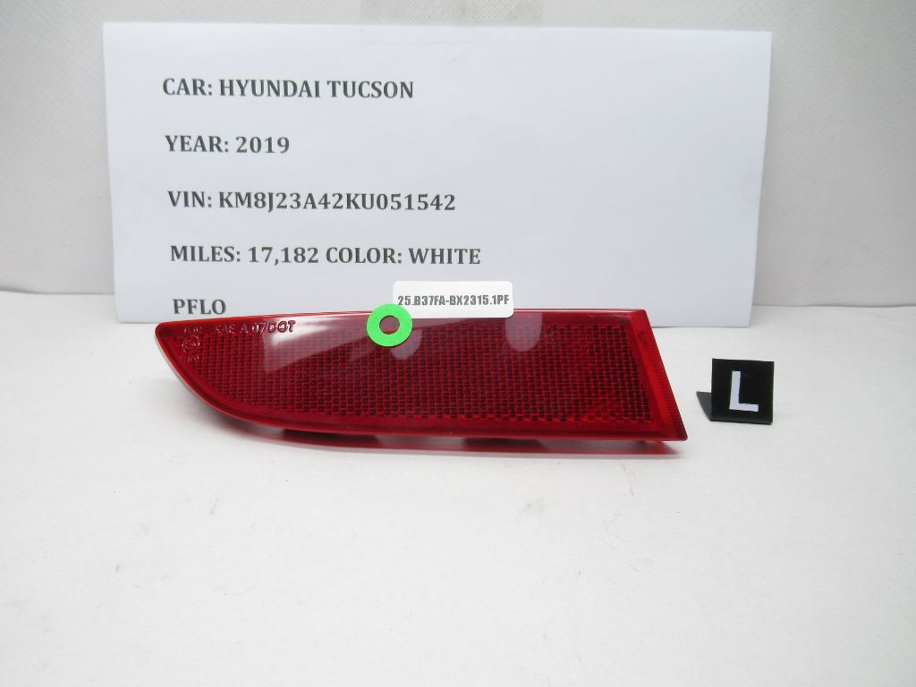 2019 - 2021 Hyundai Tucson Rear Left Side Bumper Reflector Marker 92405D350 OEM