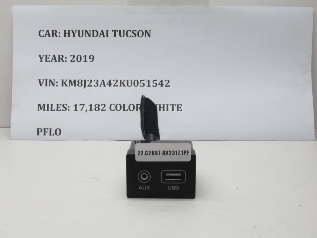 2016-2021 Hyundai Tucson AUX In Socket Connector 96120D3600 OEM