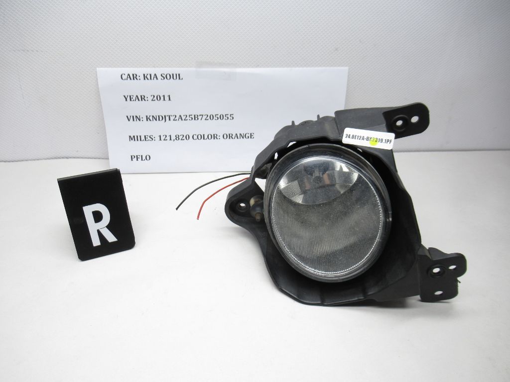 2010-2013 Kia Soul Right Side Fog Light Lamp 92202-2K0 OEM